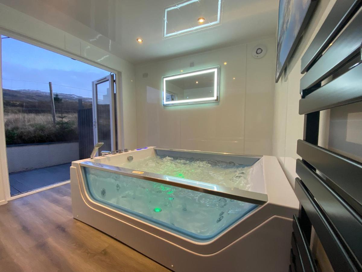 פורט ויליאם Highland Stays - Ben View Room & Jacuzzi Bath מראה חיצוני תמונה